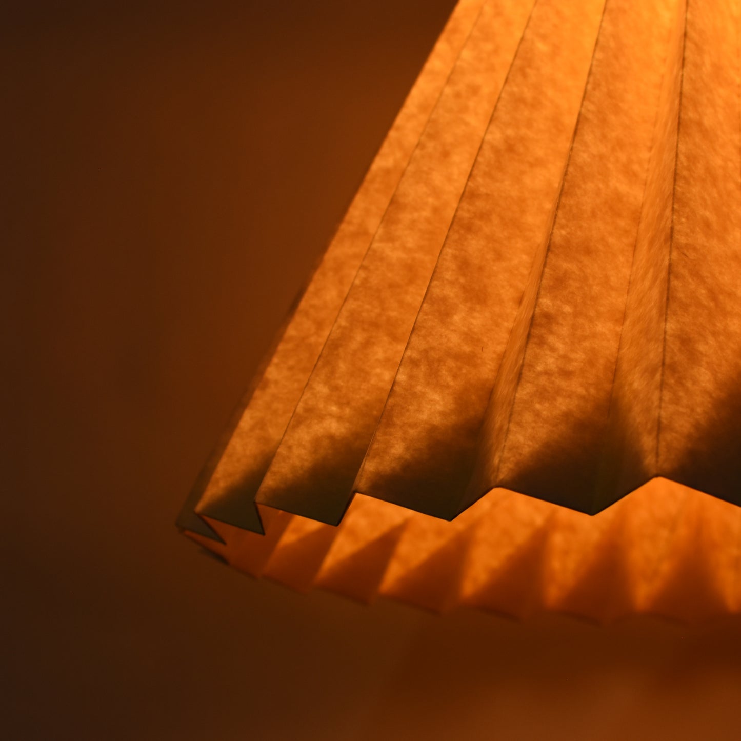 Paper Folds Pleats Folding Lamp